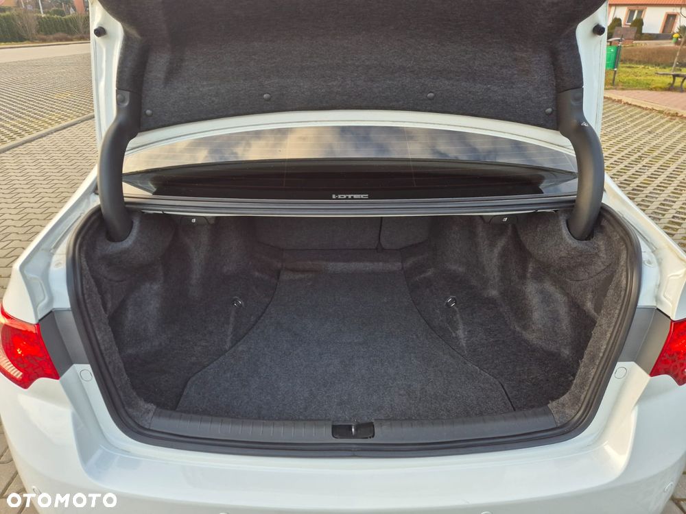 Honda Accord 2.2d Executive - 37