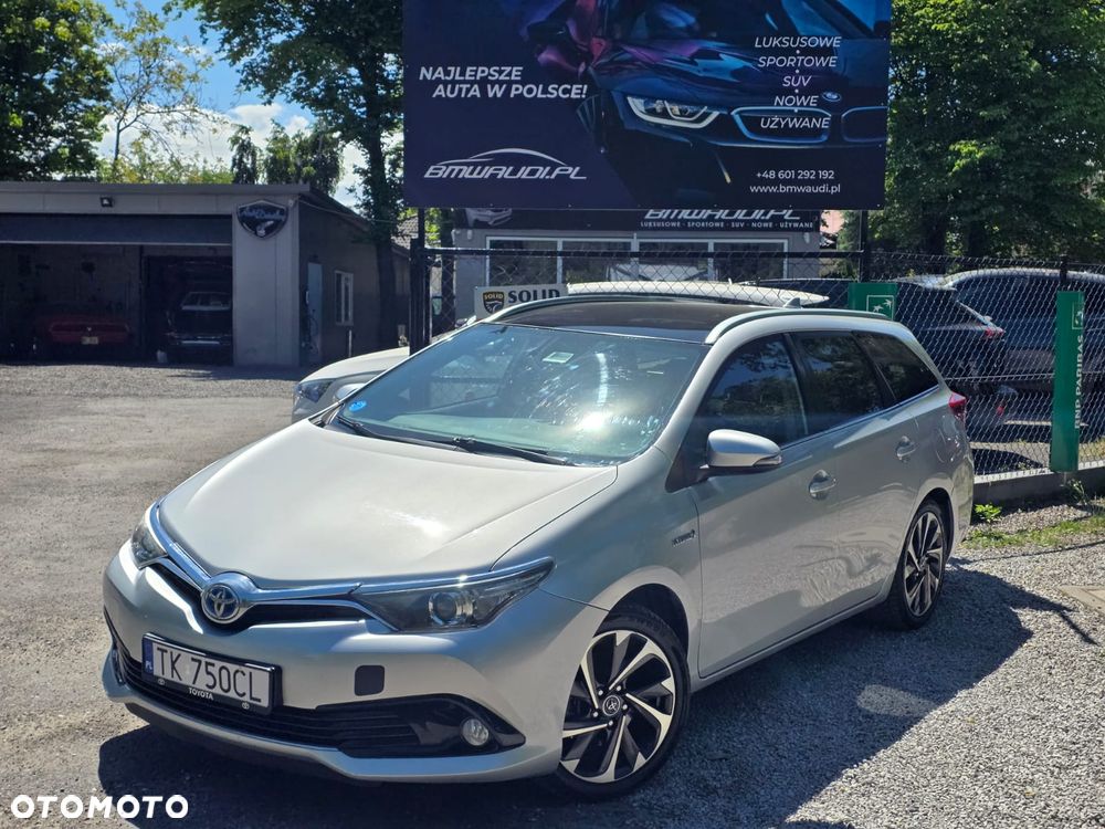 Toyota Auris 1.8 HSD Luna - 2