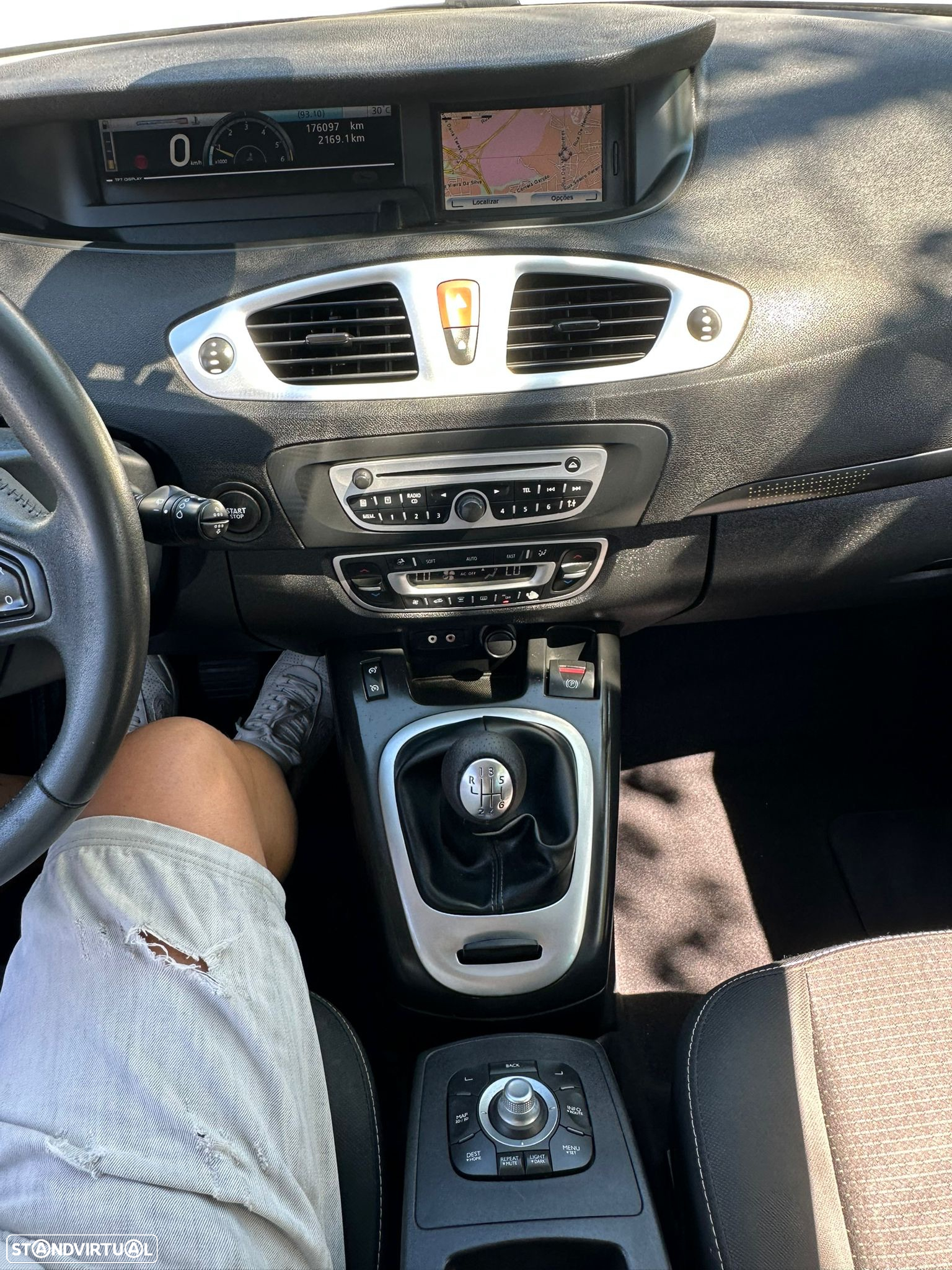 Renault Scénic 1.5 dCi Dynamique S - 27
