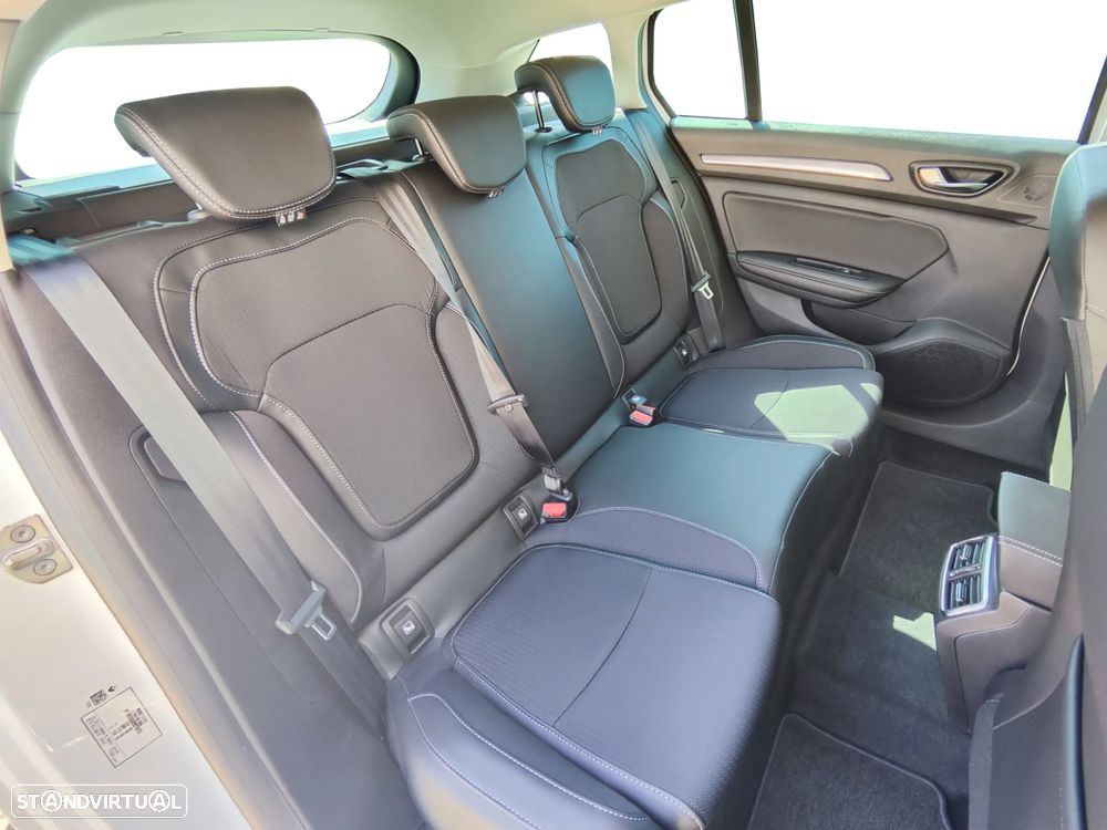 Renault Mégane Sport Tourer 1.6 E-Tech Plug-In Hybrid Equilibre - 9