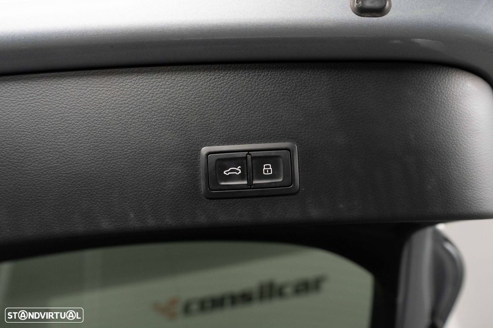 Audi A6 Avant 2.0 TDi quattro S-line S tronic - 14