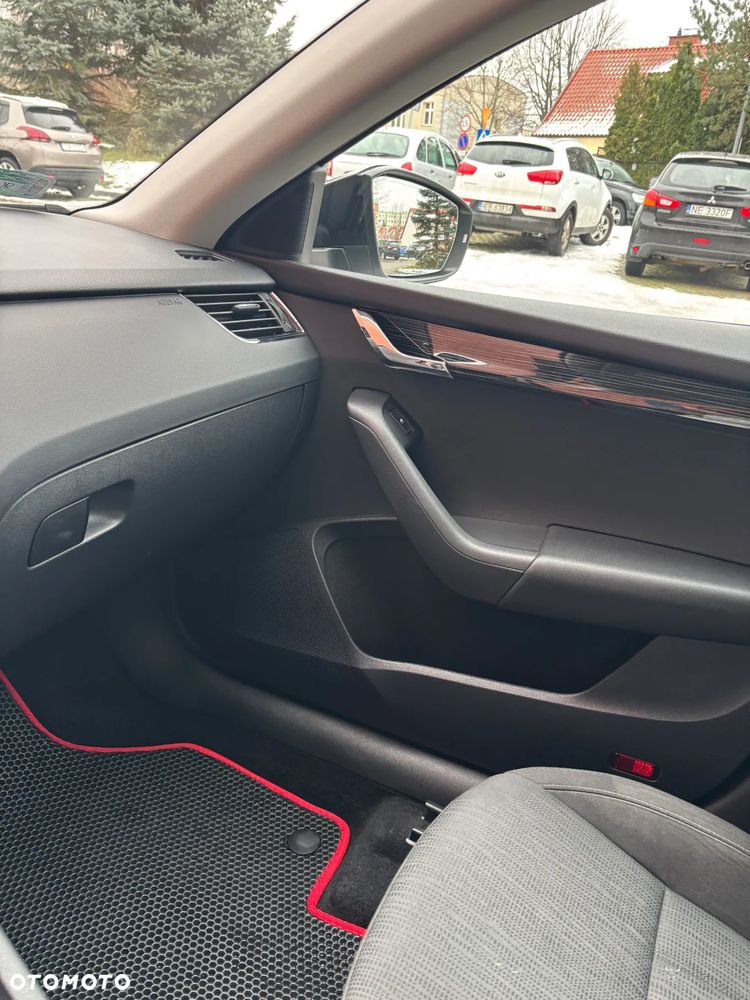 Skoda Octavia 1.5 TSI ACT Style - 37