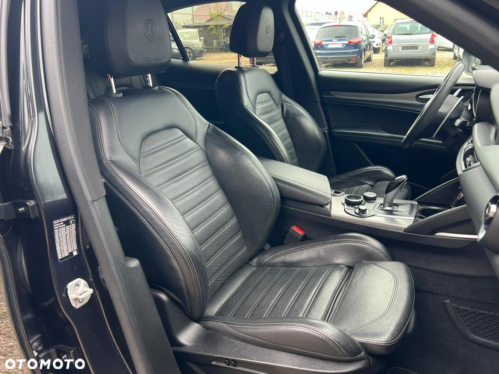 Alfa Romeo Stelvio 2.2 JTDM Executive Q4 - 19