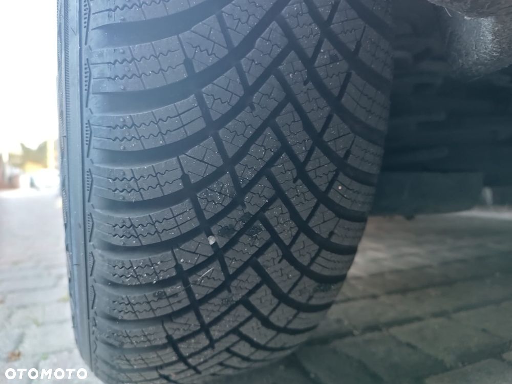 Volkswagen CADDY MAXI - 10