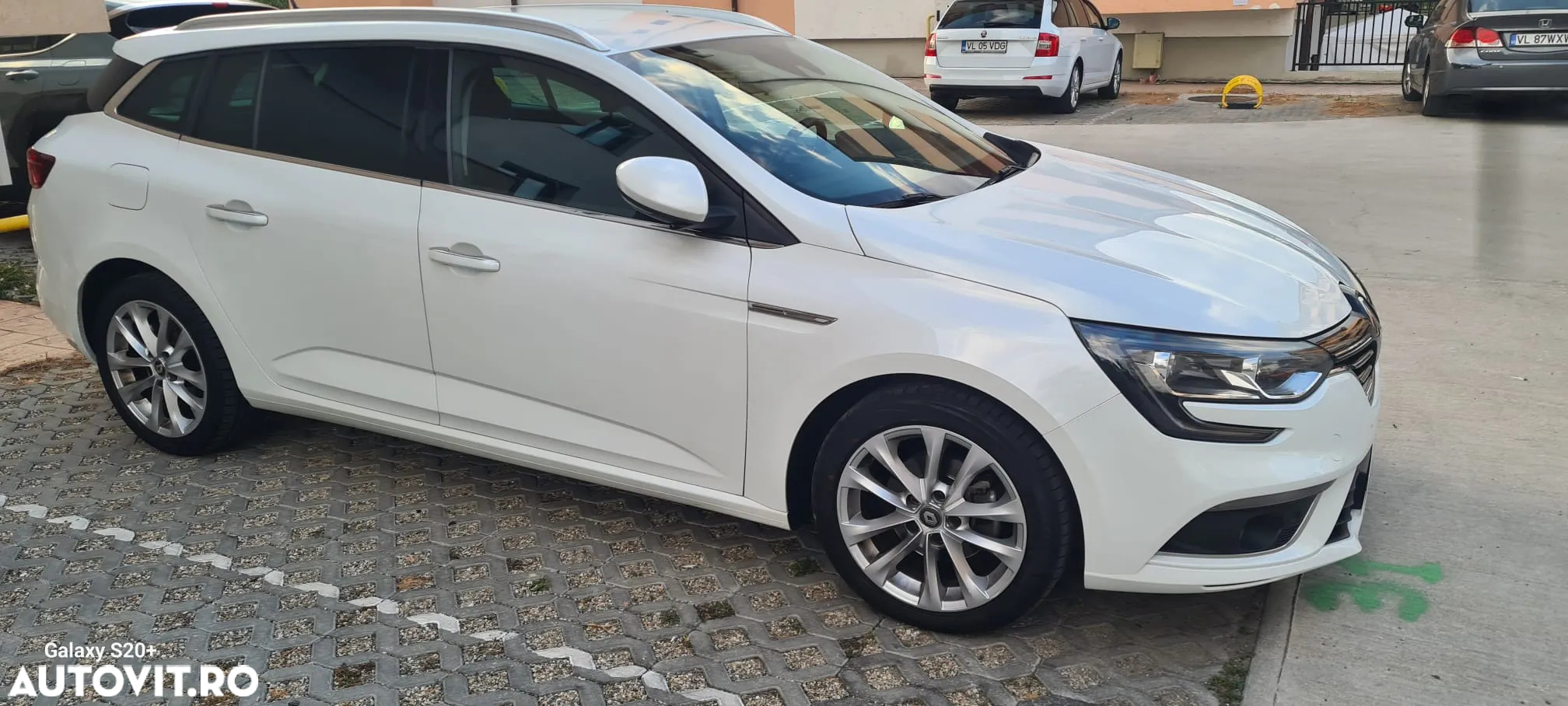 Renault Megane ENERGY dCi 110 EDC INTENS - 4