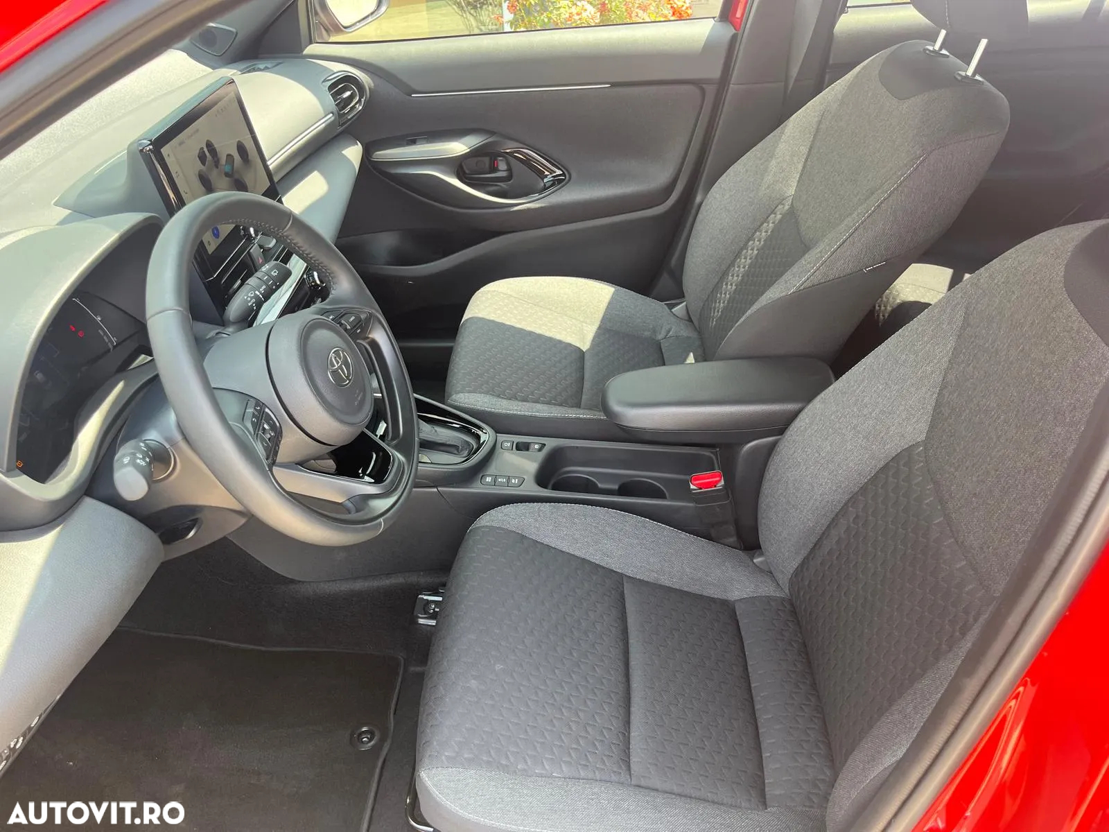 Toyota Yaris Cross 1.5 VVT-i HSD 4x2 Dynamic - 19
