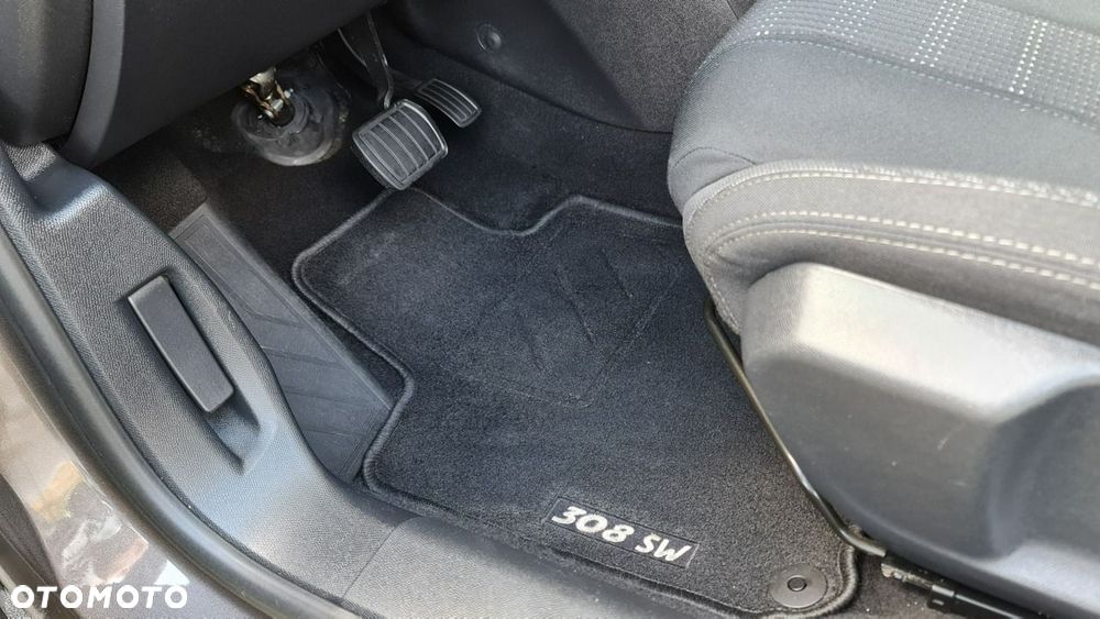 Peugeot 308 - 15