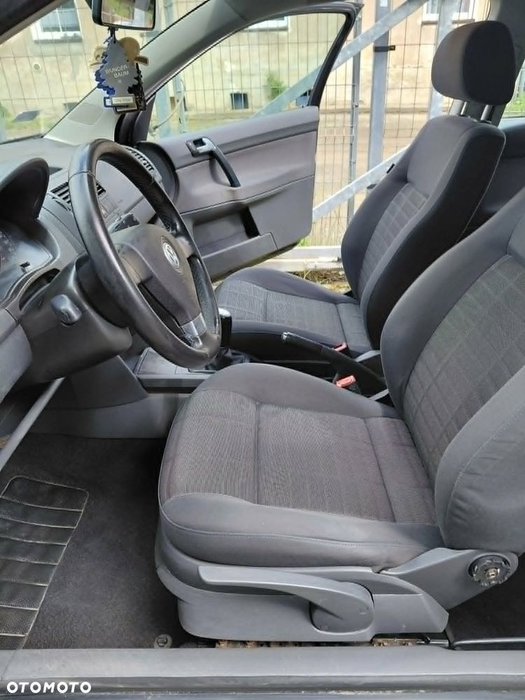 Volkswagen Polo - 9