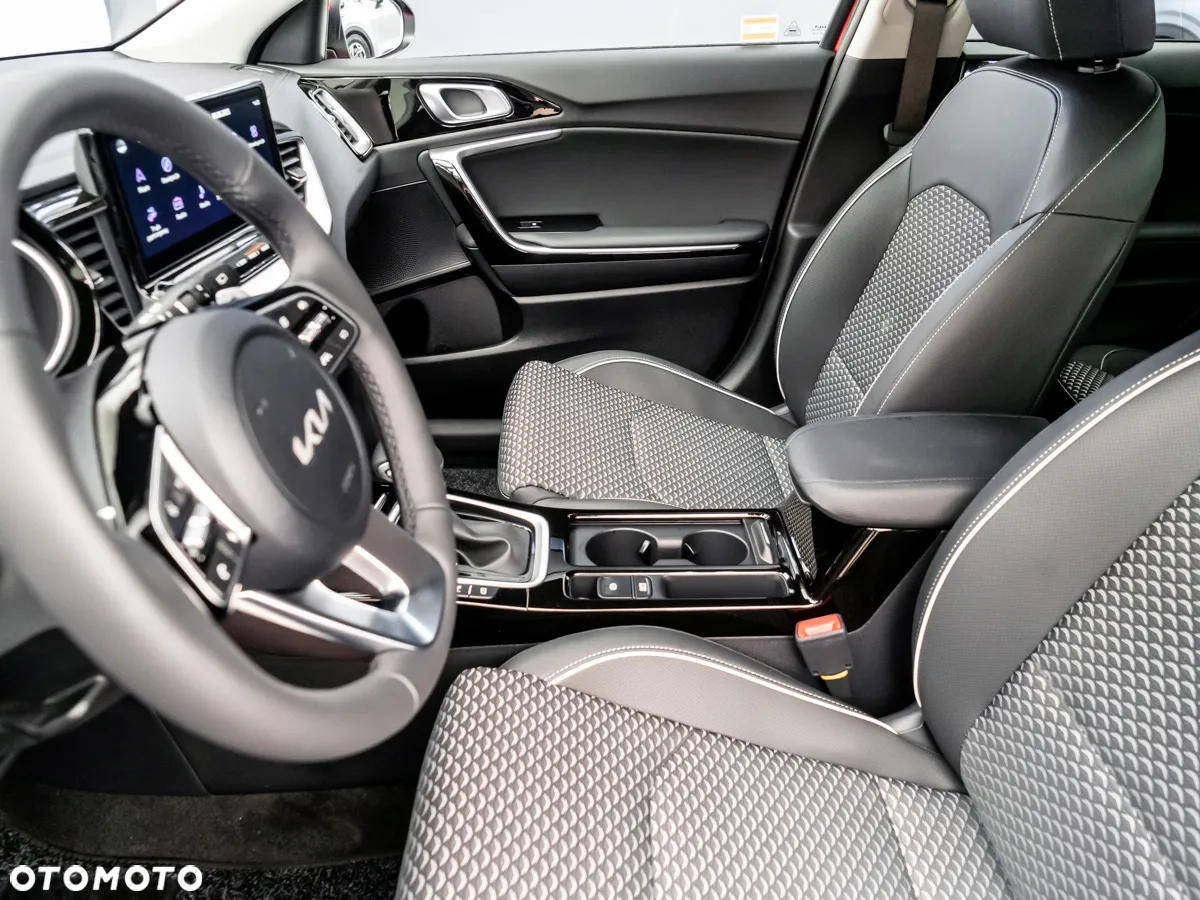 Kia Ceed 1.5 T-GDI Tribute DCT - 22