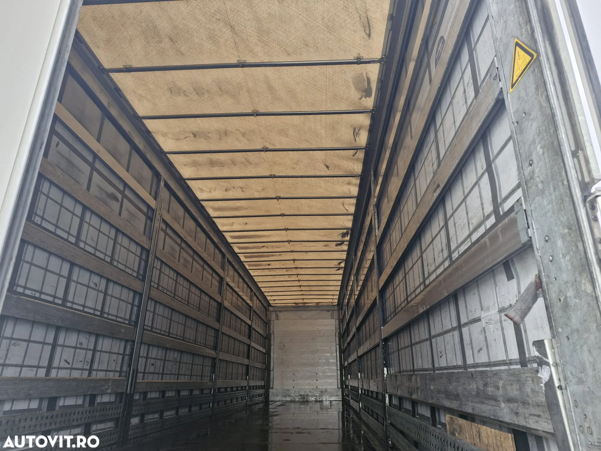 Schmitz Cargobull Varios - 11