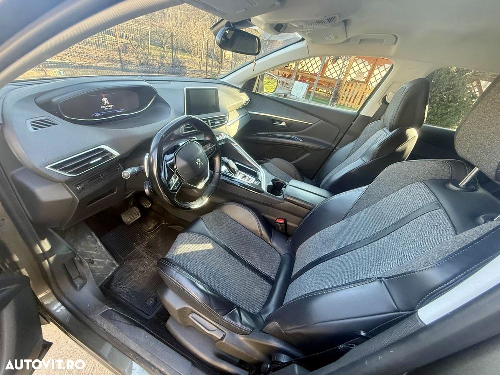 Peugeot 3008 1.5 BlueHDI S&S EAT8 Allure - 8