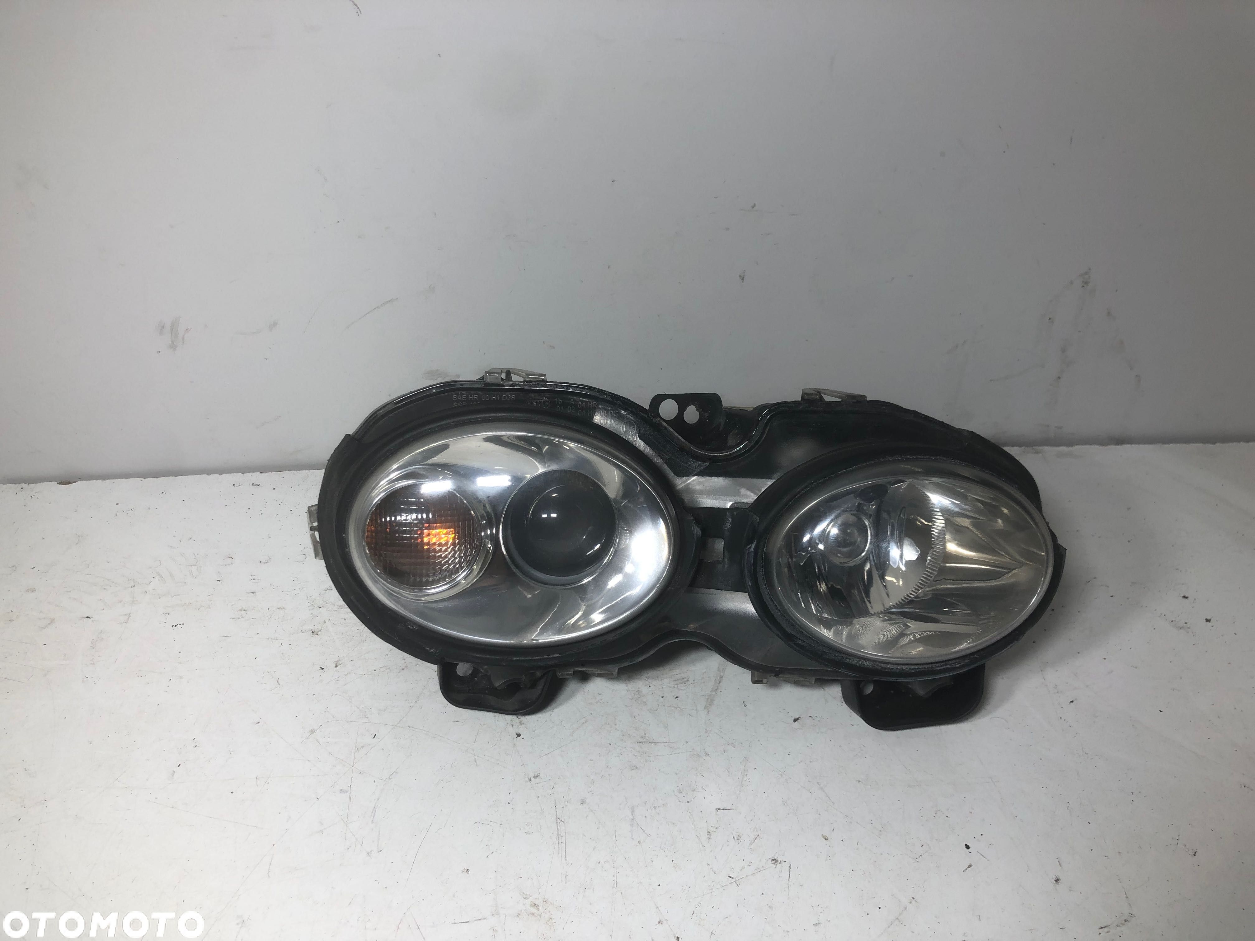 Lampa PRZÓD Prawa prawy Jaguar X-TYPE 1X43X-13W029-BK - 1