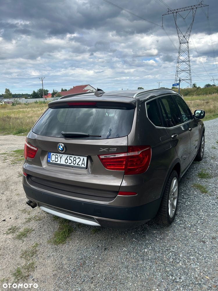 BMW X3 28i xDrive - 4