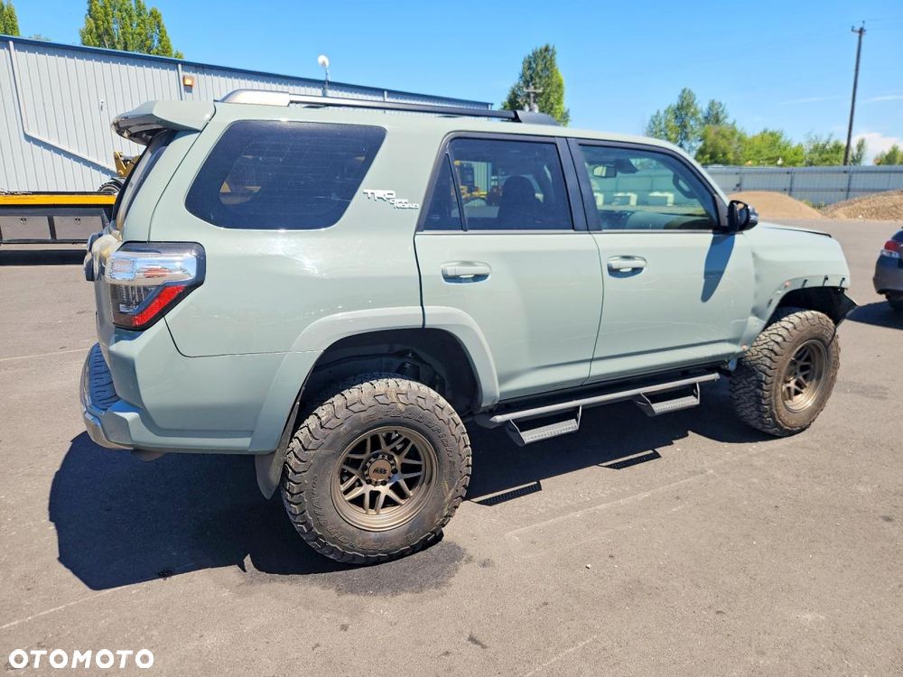 Toyota 4-Runner - 4
