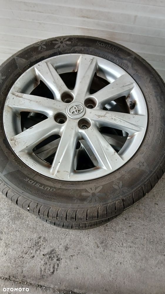 Toyota Yaris 1.33 VVT-i Multidrive S Executive - 22