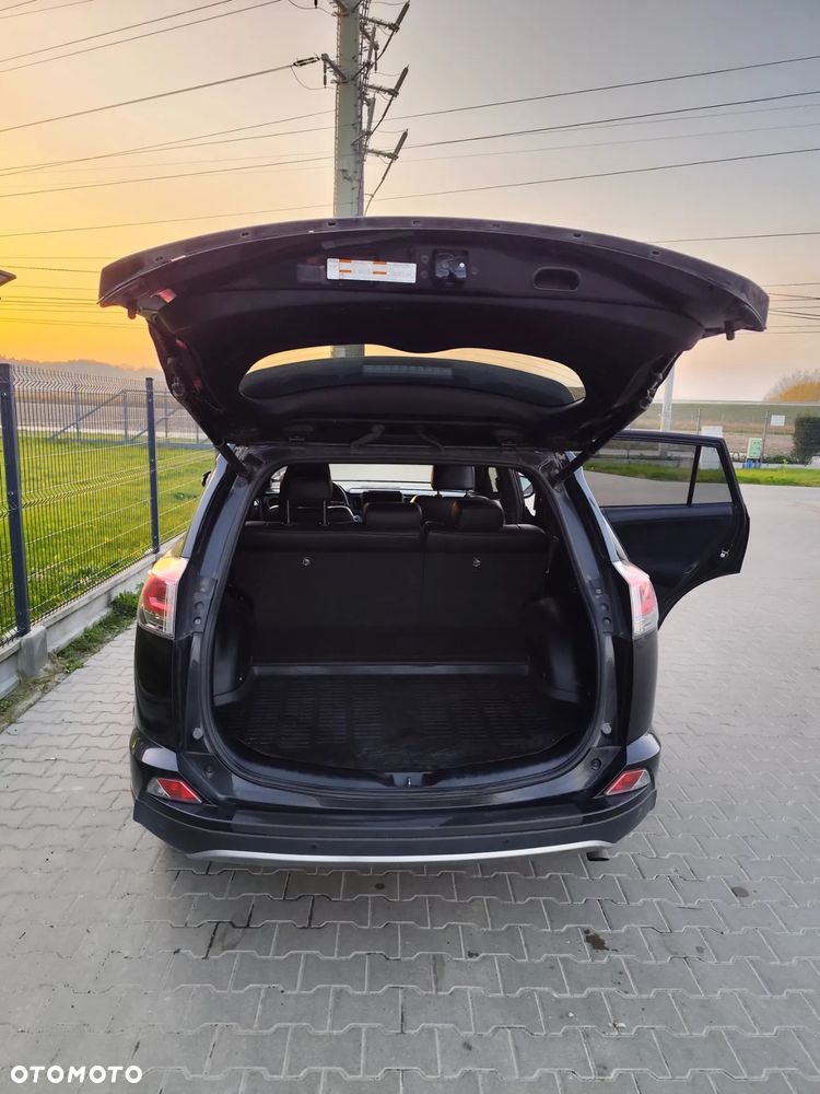 Toyota RAV4 Hybrid Premium 4x4 - 12