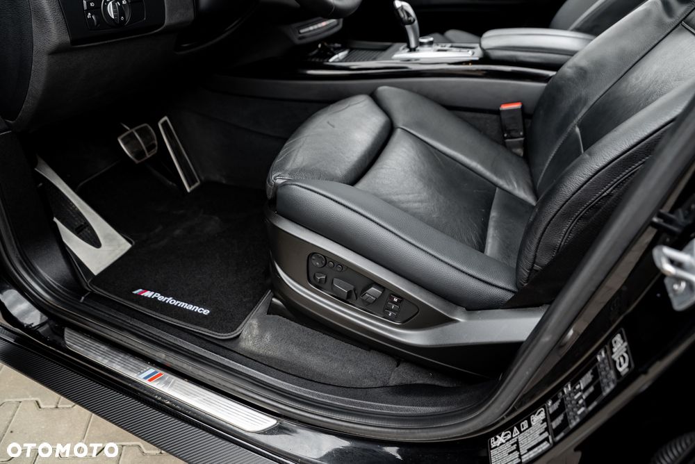 BMW X5 xDrive40d - 17