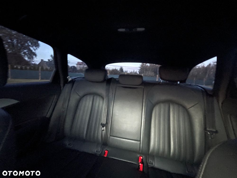 Audi A6 Avant 3.0 TDI Quattro S tronic - 30