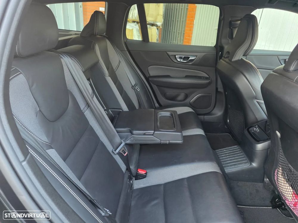 Volvo V60 ver-2-0-t8-awd-te-r--design - 9