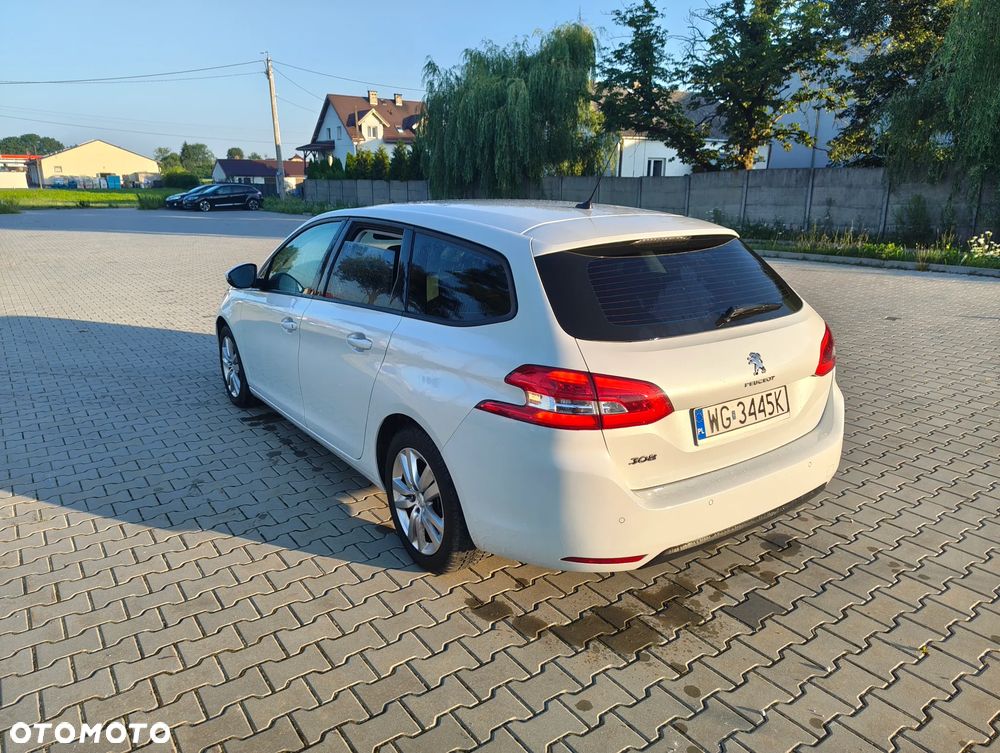 Peugeot 308 BlueHDi 130 EAT8 Stop & Start Allure - 11