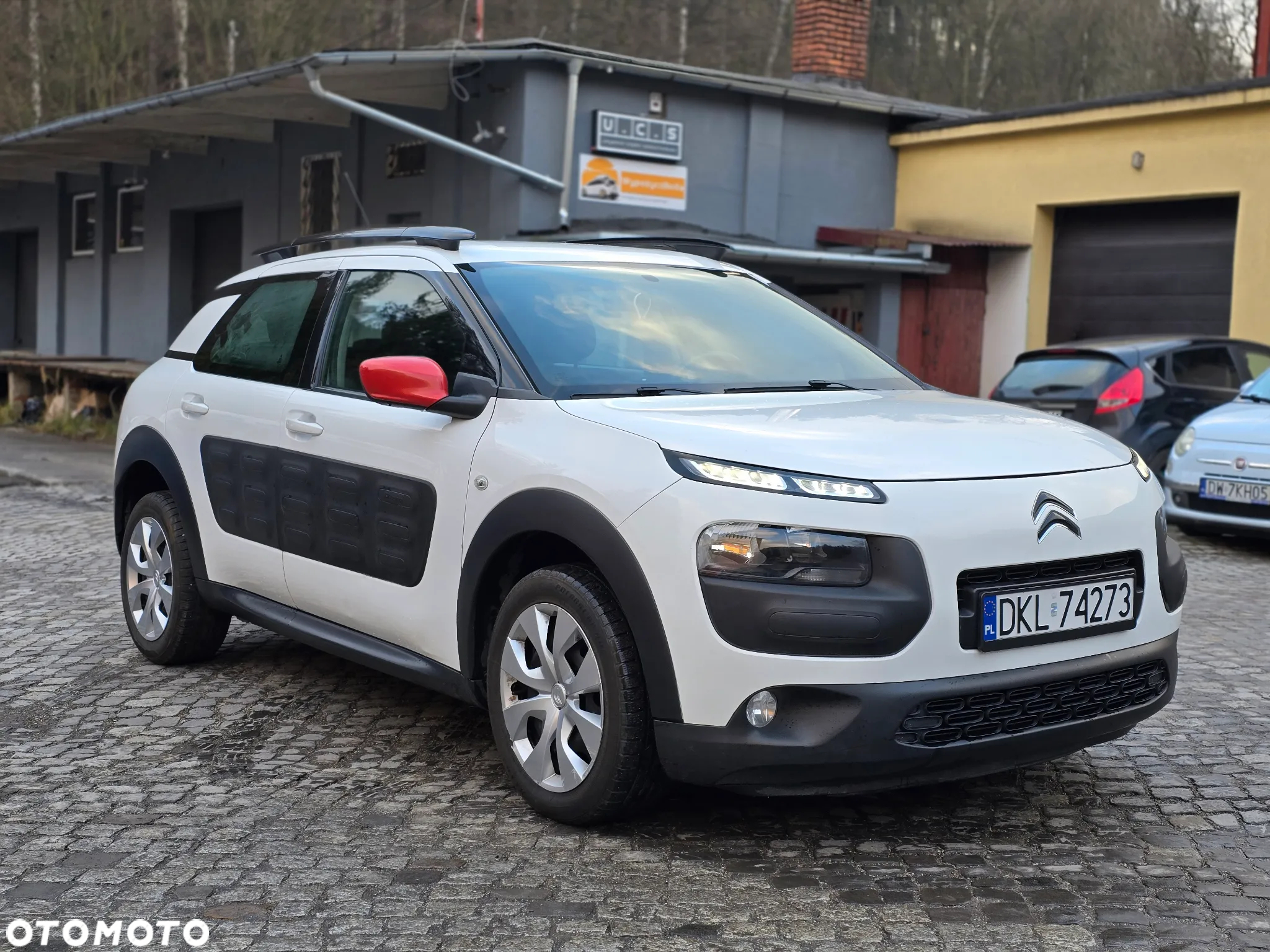 Citroën C4 Cactus 1.2 PureTech Feel Edition - 2