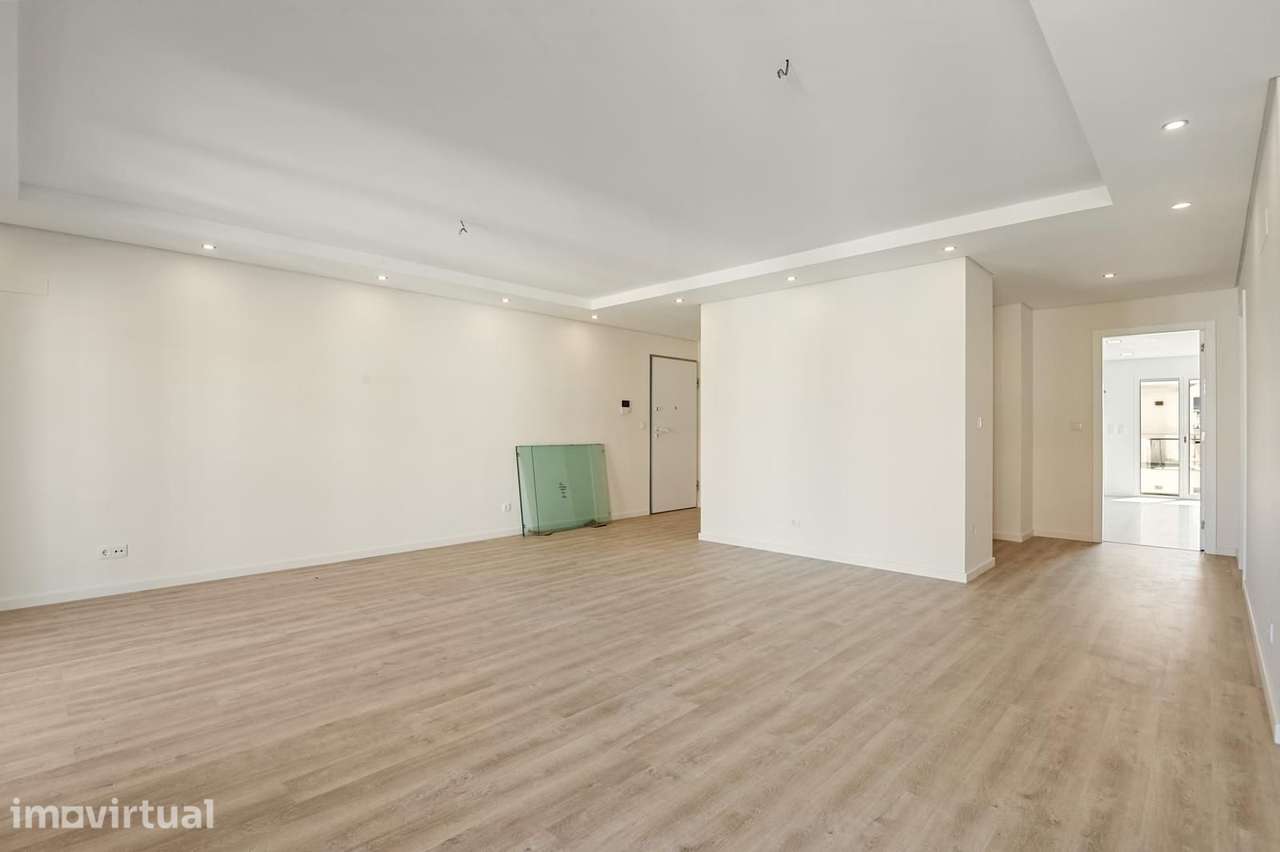 Apartamento T2 com estacionamento, Parede, Cascais - Grande imagem: 3/26
