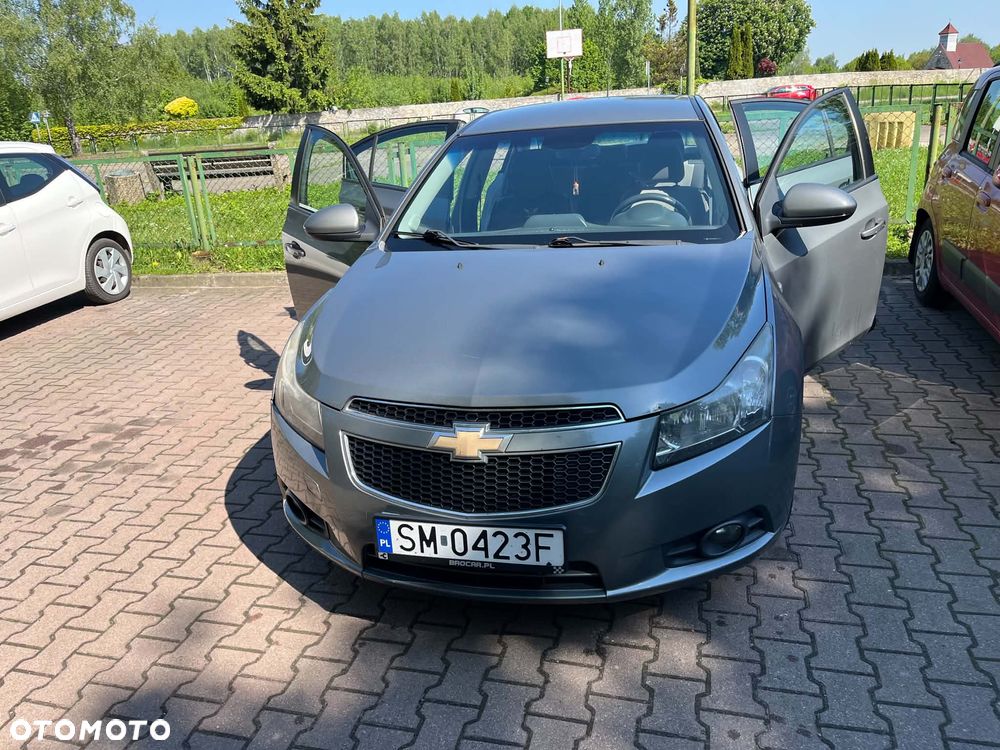 Chevrolet Cruze 1.6 Base - 1