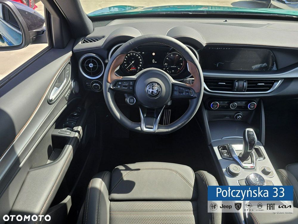 Alfa Romeo Stelvio - 21