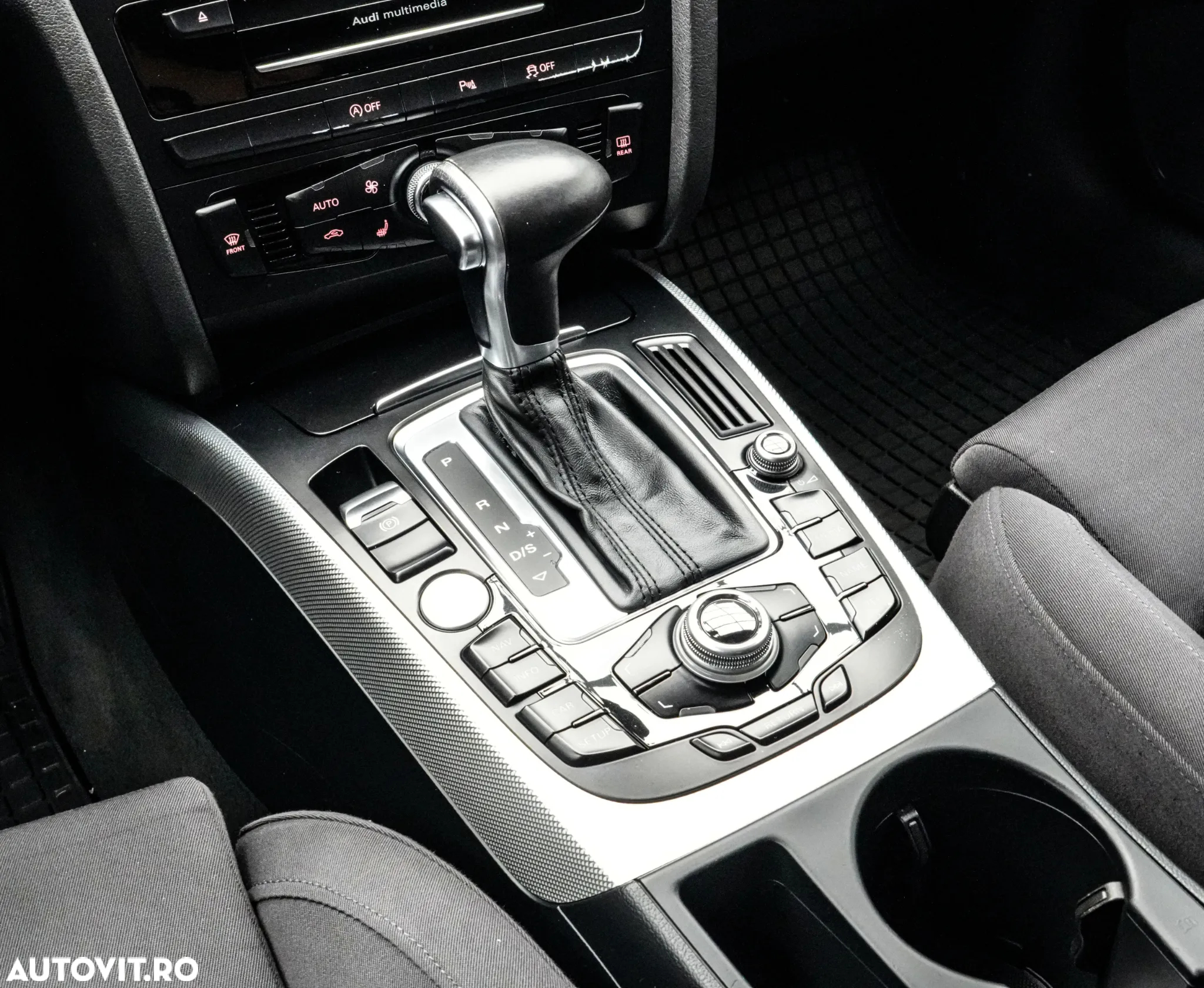 Audi A4 2.0 TDI quattro Stronic - 17