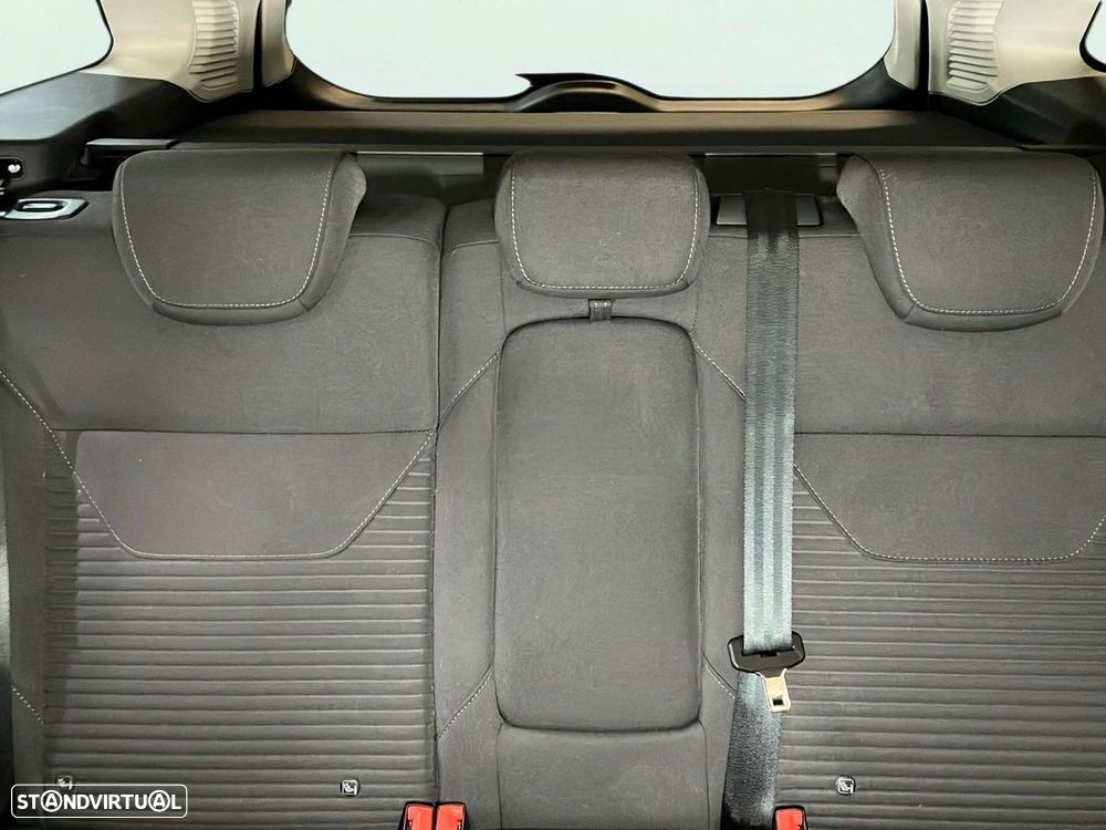 Ford Focus 1.0 EcoBoost Titanium - 18