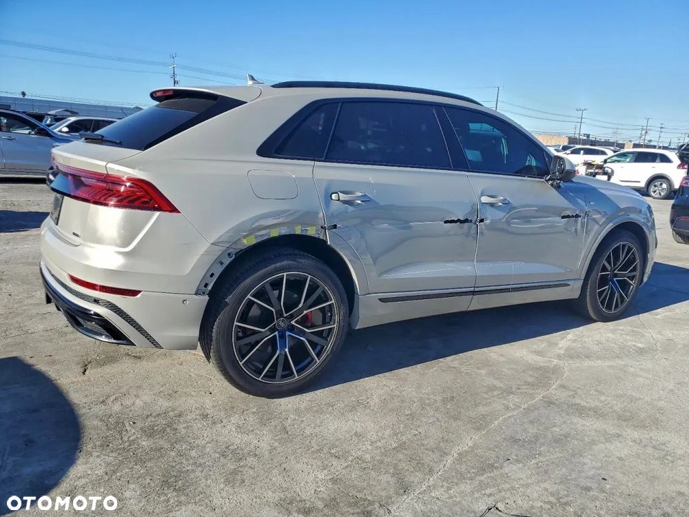 Audi Q8 - 4