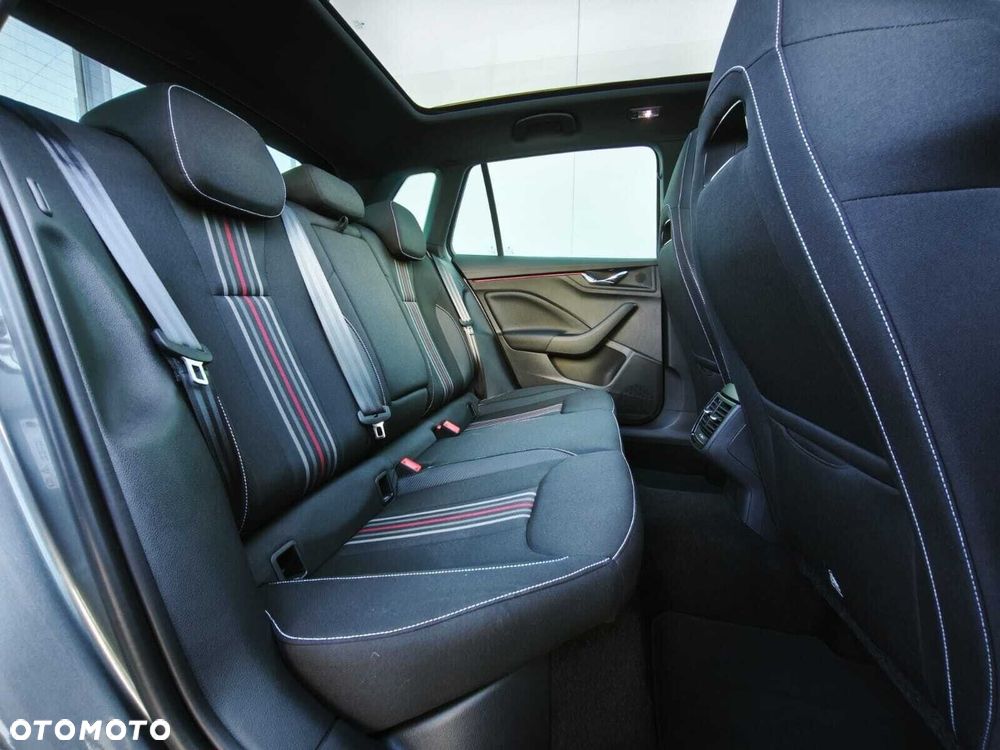 Skoda Kamiq 1.5 TSI Monte Carlo DSG - 10