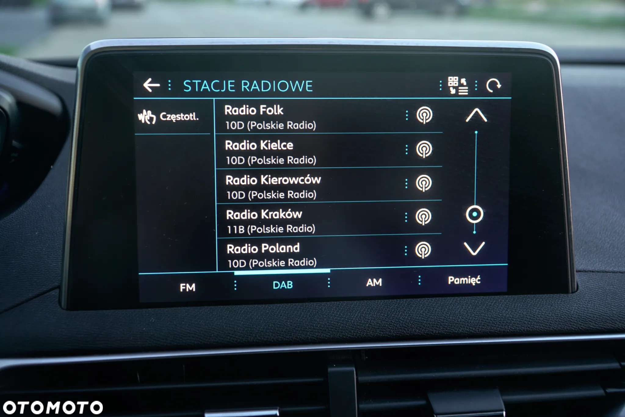 Peugeot 3008 1.6 BlueHDi Active S&S EAT6 - 19