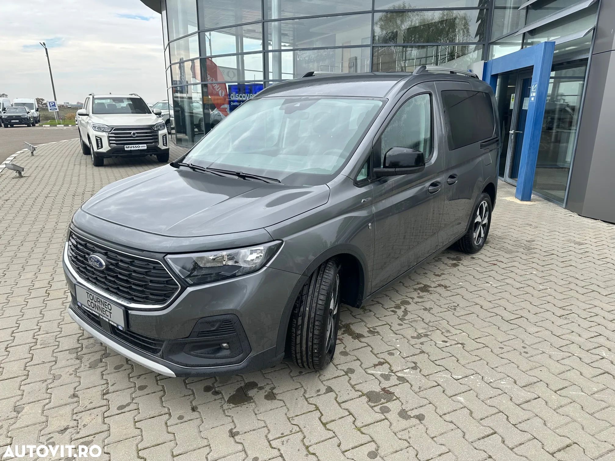 Ford Tourneo Connect 1.5L EcoBoost SWB Active - 1