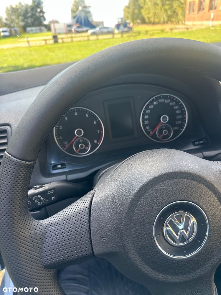 Volkswagen Jetta - 29