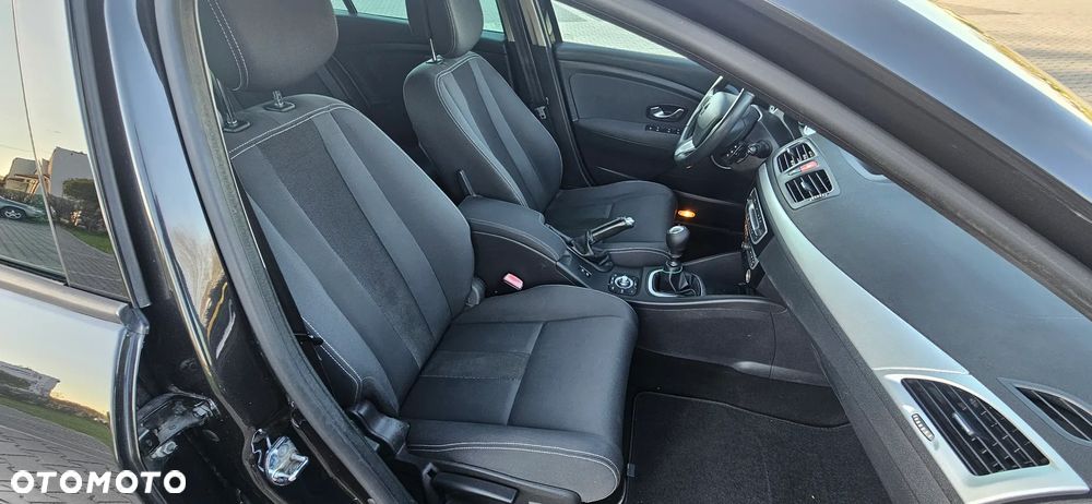 Renault Megane TCe 180 Dynamique - 21