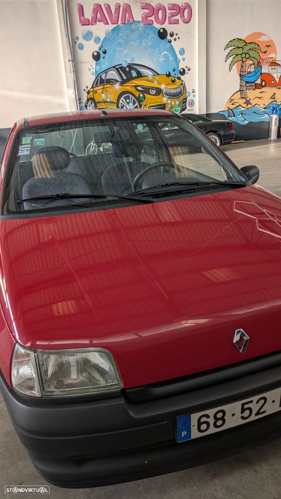 Renault Clio 1.2 RT - 1