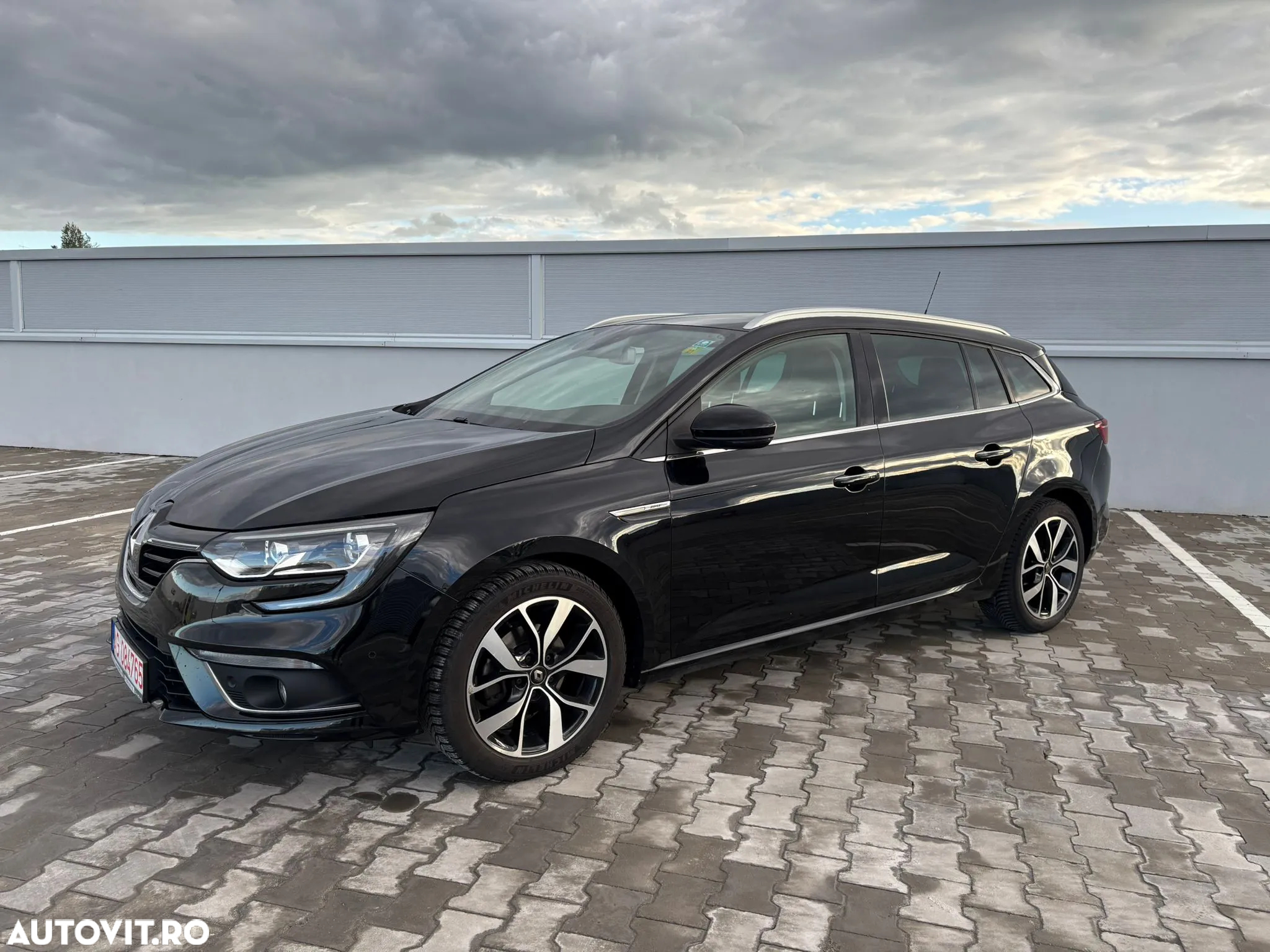 Renault Megane TCE 140 GPF Intens - 14