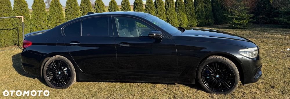 BMW Seria 5 530i xDrive Luxury Line sport - 6