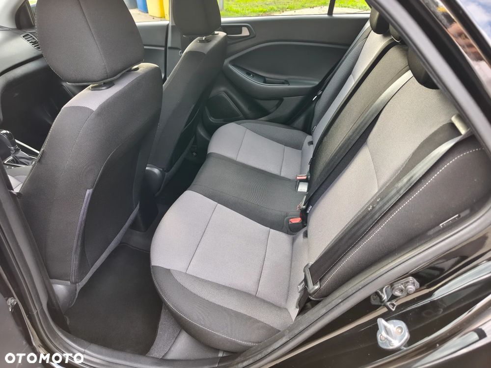 Hyundai i20 1.4 Automatik Trend - 10