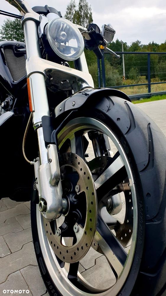 Harley-Davidson V-Rod Muscle - 18