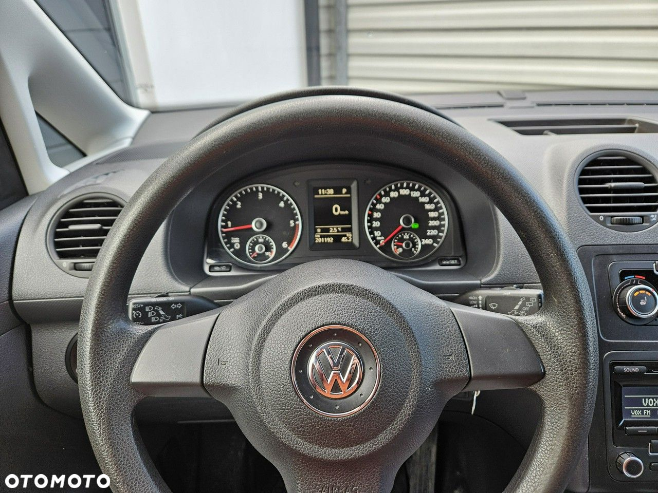 Volkswagen Caddy 1.6 TDI Highline DSG - 29