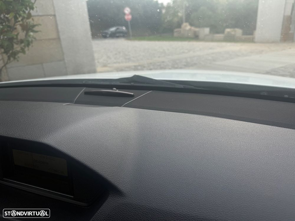 Mercedes-Benz E 200 CDi Elegance Aut. - 3