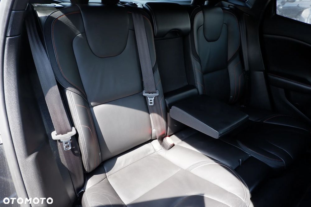 Volvo V40 D2 Powershift Ocean Race - 12