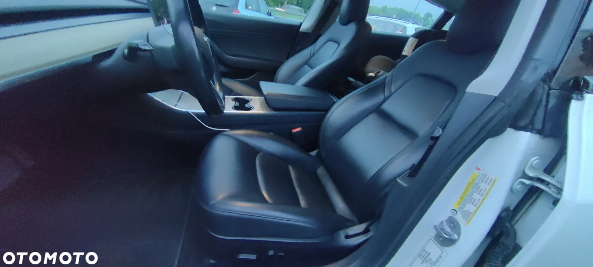 Tesla Model 3 - 14