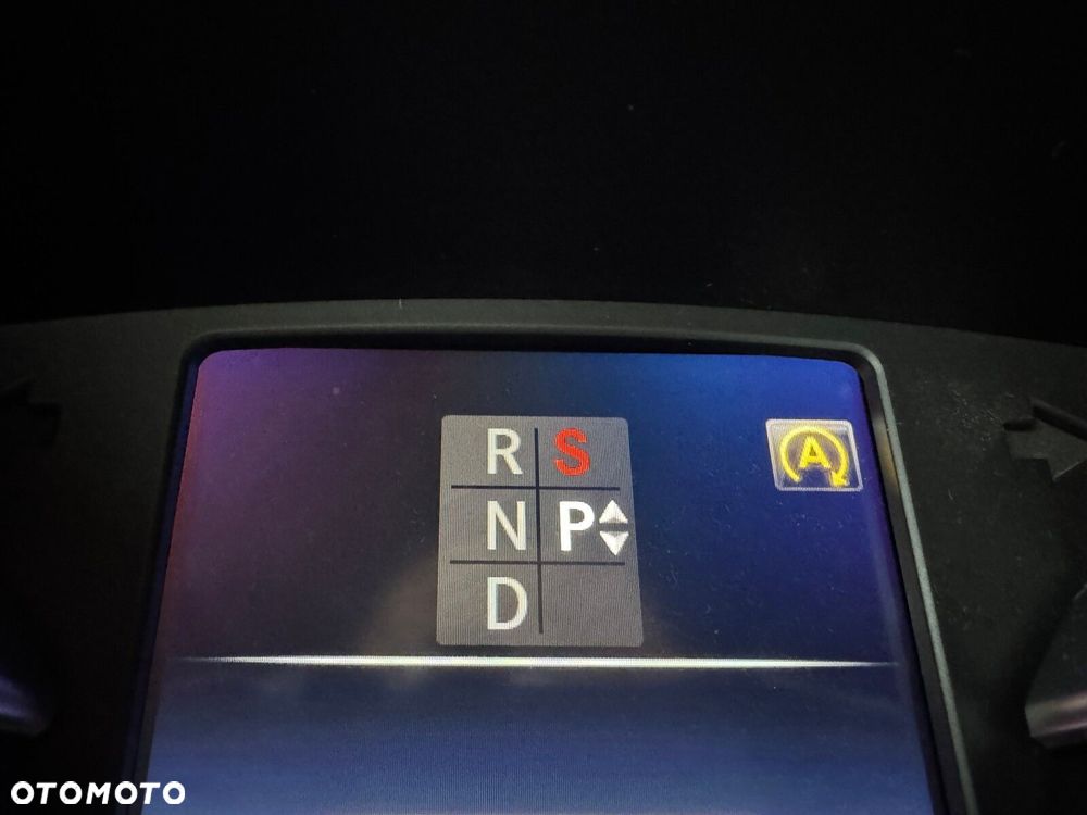 Mercedes-Benz Klasa V - 36