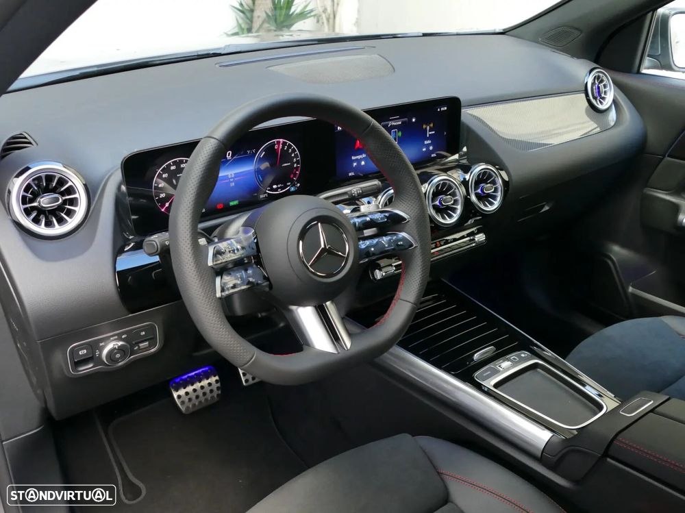 Mercedes-Benz GLA 250 e AMG Line - 25