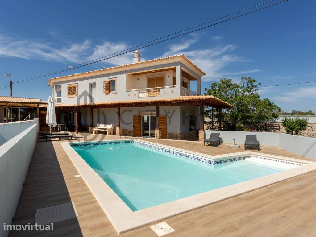 Moradia isolada T3 + 1 com piscina - Grande imagem: 2/59