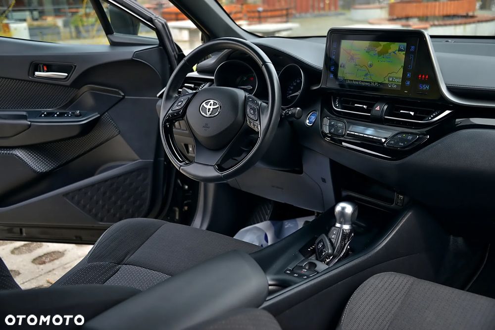 Toyota C-HR - 7