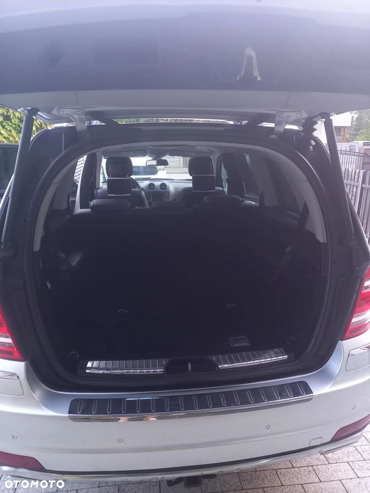 Mercedes-Benz GL 450 4Matic 7G-TRONIC - 17